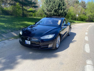 Tesla Model S foto 2