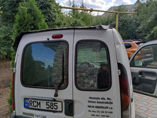 Renault kangoo . Kangoo dezmembrare piese se vinde si întreagă foto 2