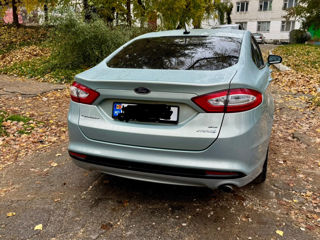 Ford Fusion foto 4