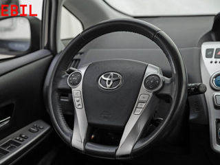 Toyota Prius + foto 8