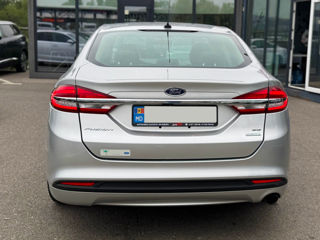 Ford Fusion foto 6