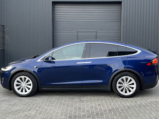 Tesla Model X foto 4