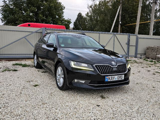 Skoda Superb foto 3