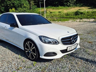 Mercedes E-Class foto 4