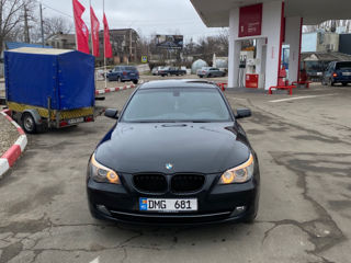 BMW 5 Series foto 2