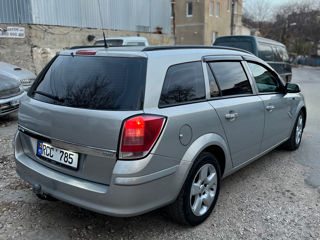 Opel Astra foto 4