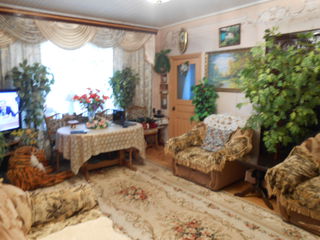 Дом на 6 сотках с гаражом,все условия,с мебелью и техникой,меняю с моей доплатой на Москву,Ялту,ЮБК. foto 2
