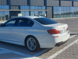 BMW 5 Series foto 7