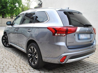 Mitsubishi Outlander foto 4