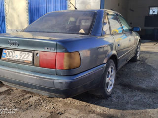 Audi 100 foto 8