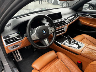 BMW 7 Series foto 6