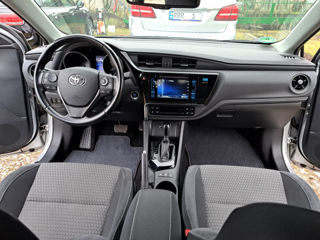 Toyota Auris foto 8