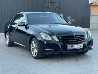 Mercedes E-Class foto 2