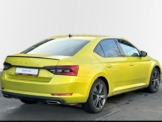 Skoda Superb foto 2