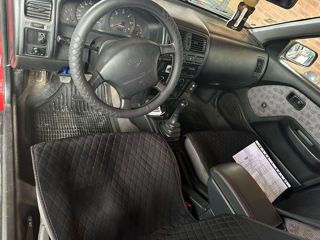 Nissan Almera foto 4