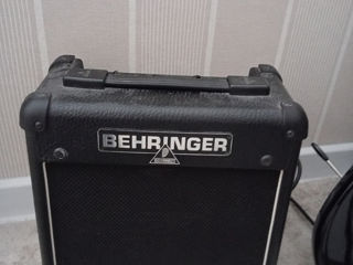 Amplificator Behringer
