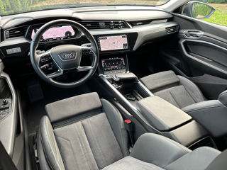 Audi e-tron foto 11