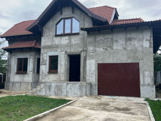 Casa in zona rezidentiala de Lux a orasului Floresti! foto 7