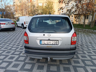 Opel Zafira foto 6