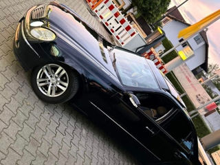 Mercedes E-Class foto 6