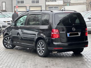 Volkswagen Touran foto 5