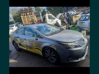 Dezmembrare Toyota avensis 2012 foto 1