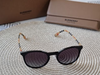 Ochelari Burberry  foto 0