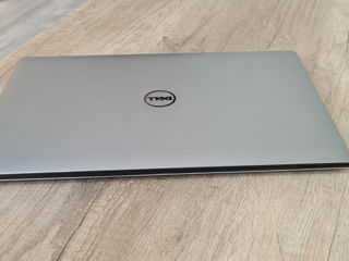 Dell XPS 15 (4K IPS/Core i7 6820HQ/16Gb DDR4/512Gb NVMe SSD/Quadro M1000M/15.6" FHD IPS) foto 9