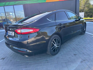 Ford Fusion фото 8