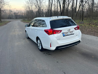 Toyota Auris foto 3