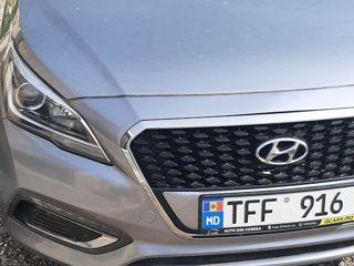 Hyundai NF Sonata