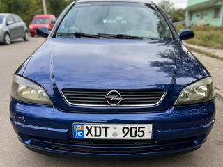 Opel Astra foto 1