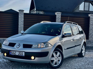 Renault Megane foto 1