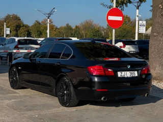 BMW 5 Series foto 2