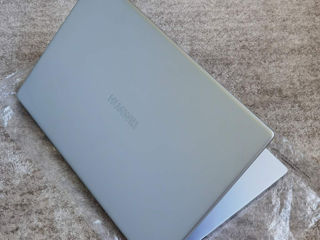 Huawei matebook d15. core i5-1135g7.  ram-8gb. ssd-512gb nvme. ecran fulhd ips. nou!