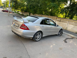 Mercedes C-Class foto 5