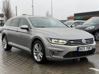 Volkswagen Passat foto 2