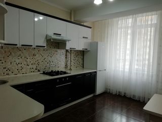 Apartament cu 2 camere, 62 m², Buiucani, Chișinău foto 4