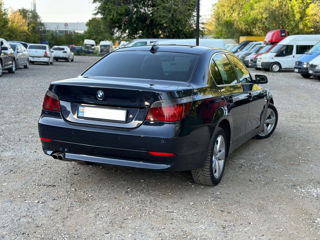 BMW 5 Series foto 4