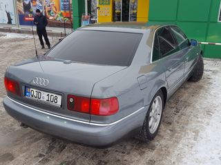 Audi A8 foto 4