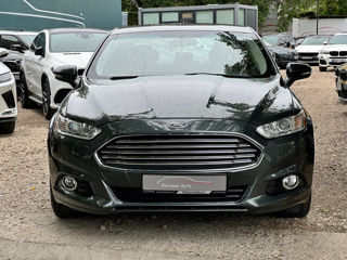 Ford Fusion foto 2