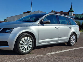 Skoda Octavia foto 1