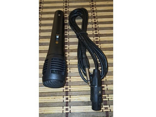 микрофон с кабелем XLR / джека 6.3 мм, новый за 150 лей