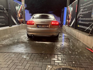 Audi A8 foto 3