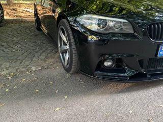 BMW 5 Series foto 8