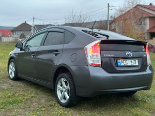 Toyota Prius foto 4