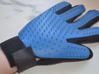 Pet Brush Glove - перчатка для расчеcки шерсти животных foto 5