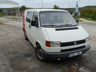 Volkswagen Transporter foto 1