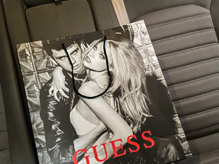 Продаю сумочку Guess foto 3