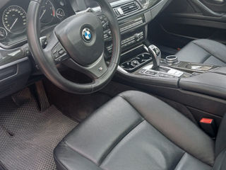 BMW 5 Series foto 5